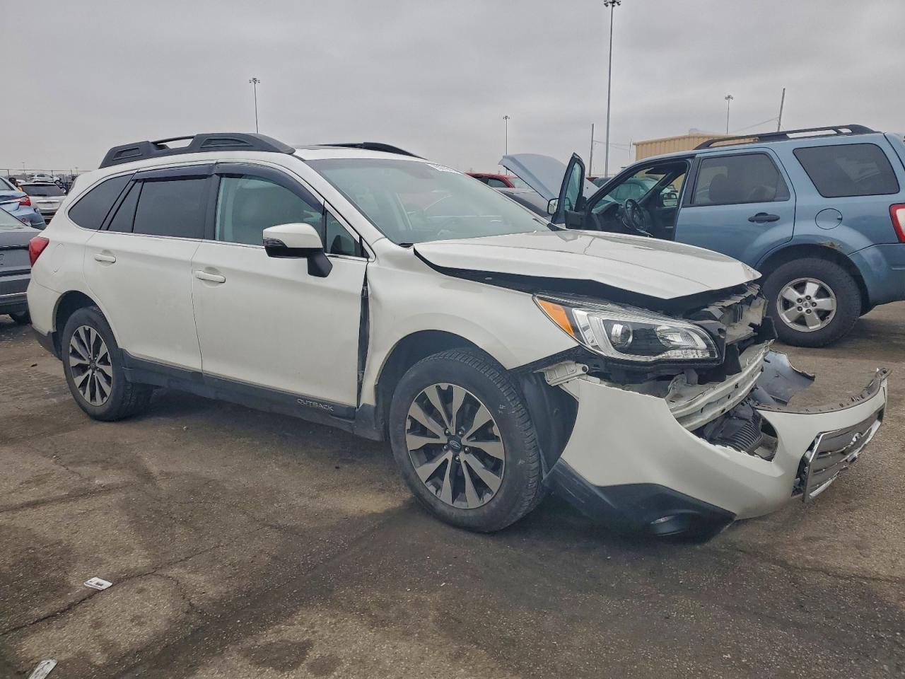 2015 SUBARU Outback