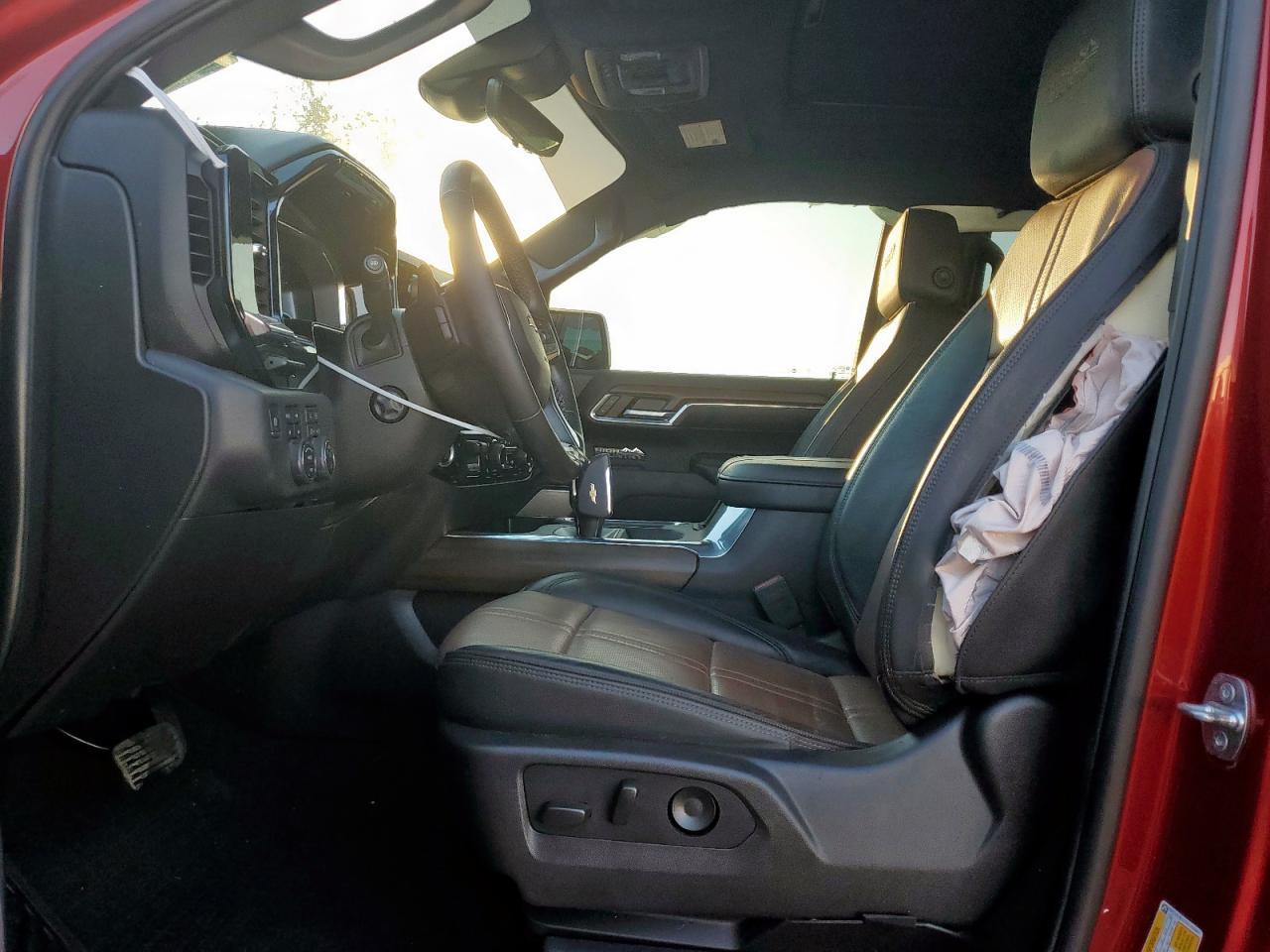 2024 CHEVROLET Silverado