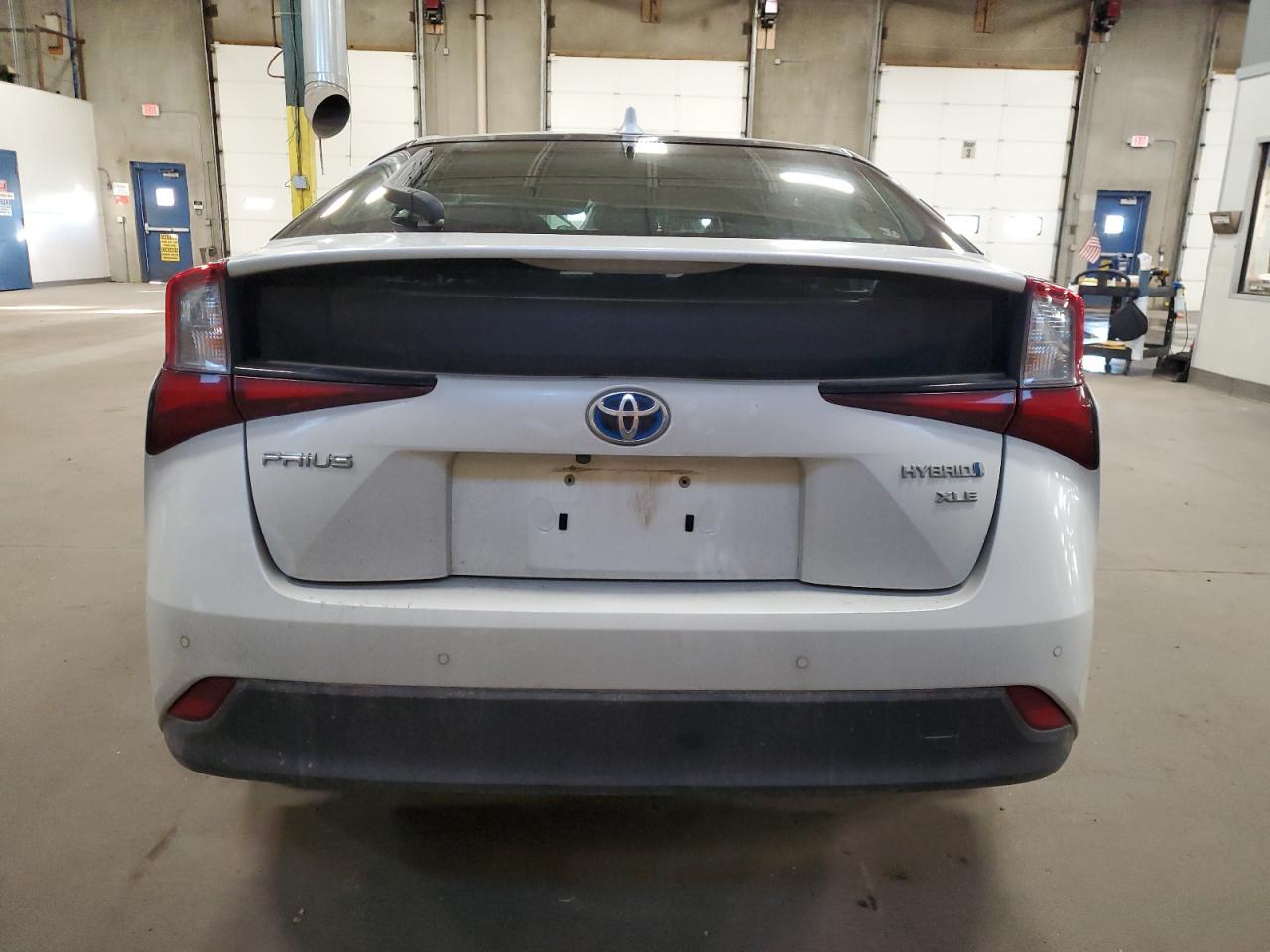 2021 TOYOTA PRIUS