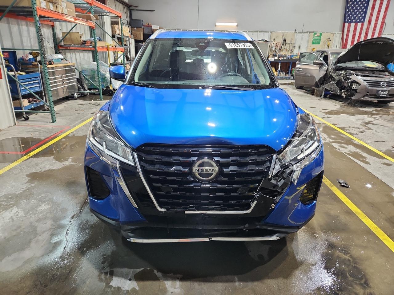 2021 NISSAN KICKS