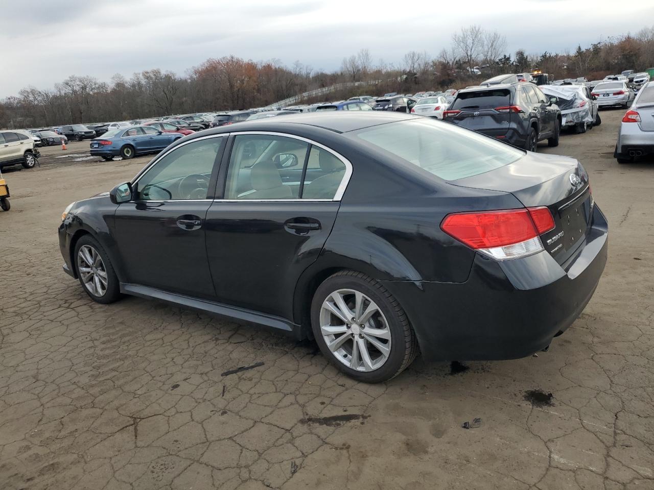 2013 SUBARU Legacy