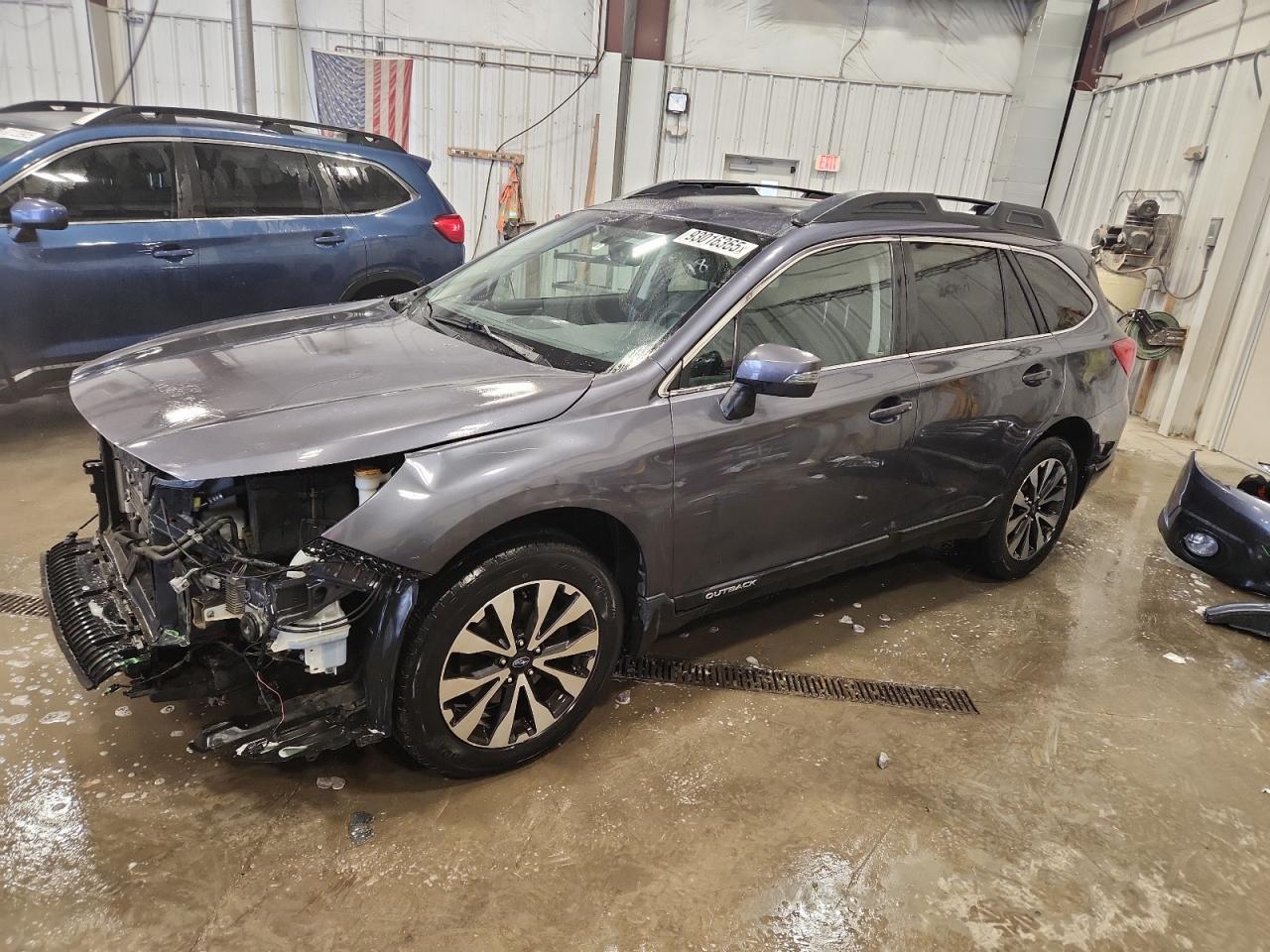 2015 SUBARU Outback