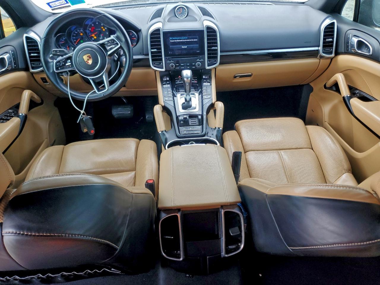 2018 PORSCHE CAYENNE