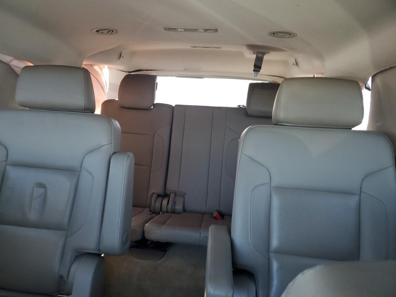 2015 CHEVROLET Suburban