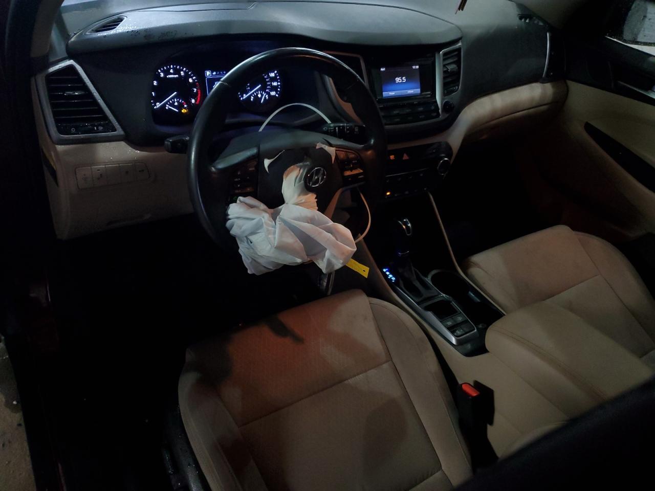 2016 HYUNDAI TUCSON