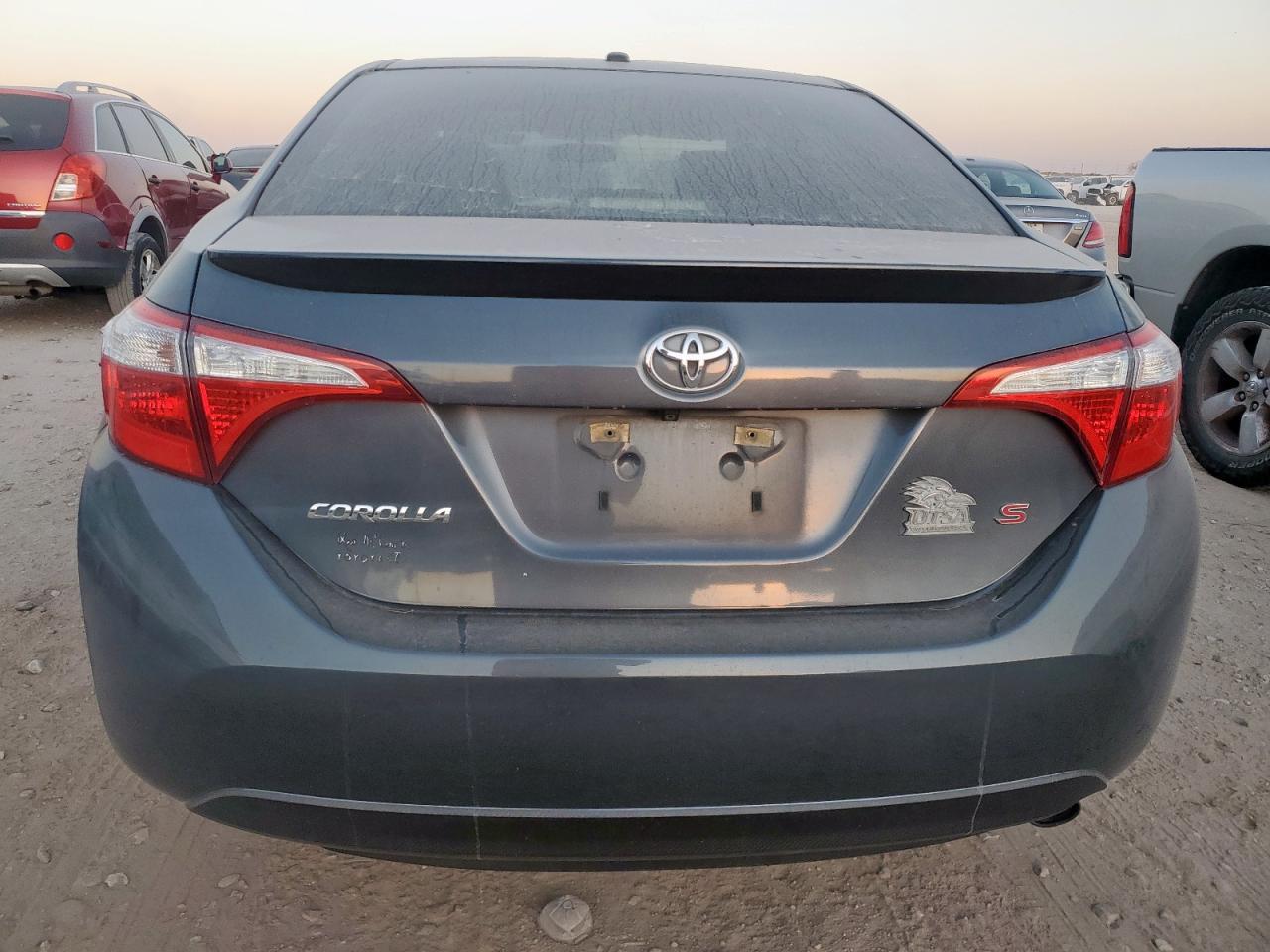 2016 TOYOTA COROLLA