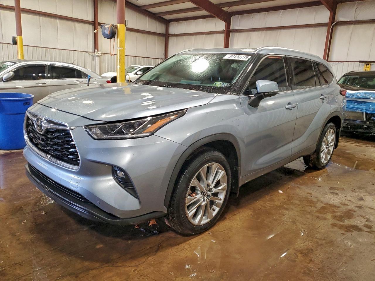 2021 TOYOTA HIGHLANDER