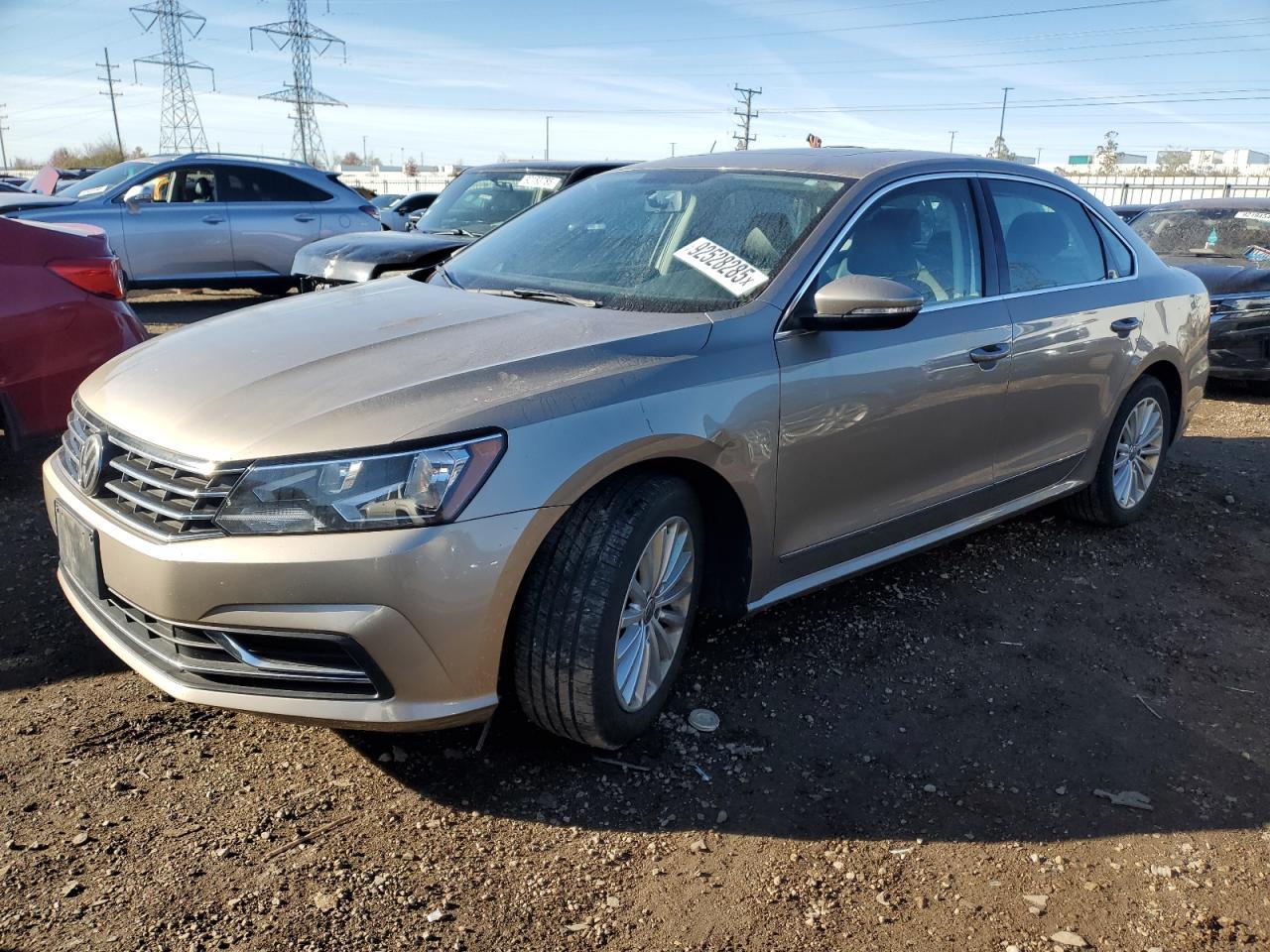 2016 VOLKSWAGEN Passat