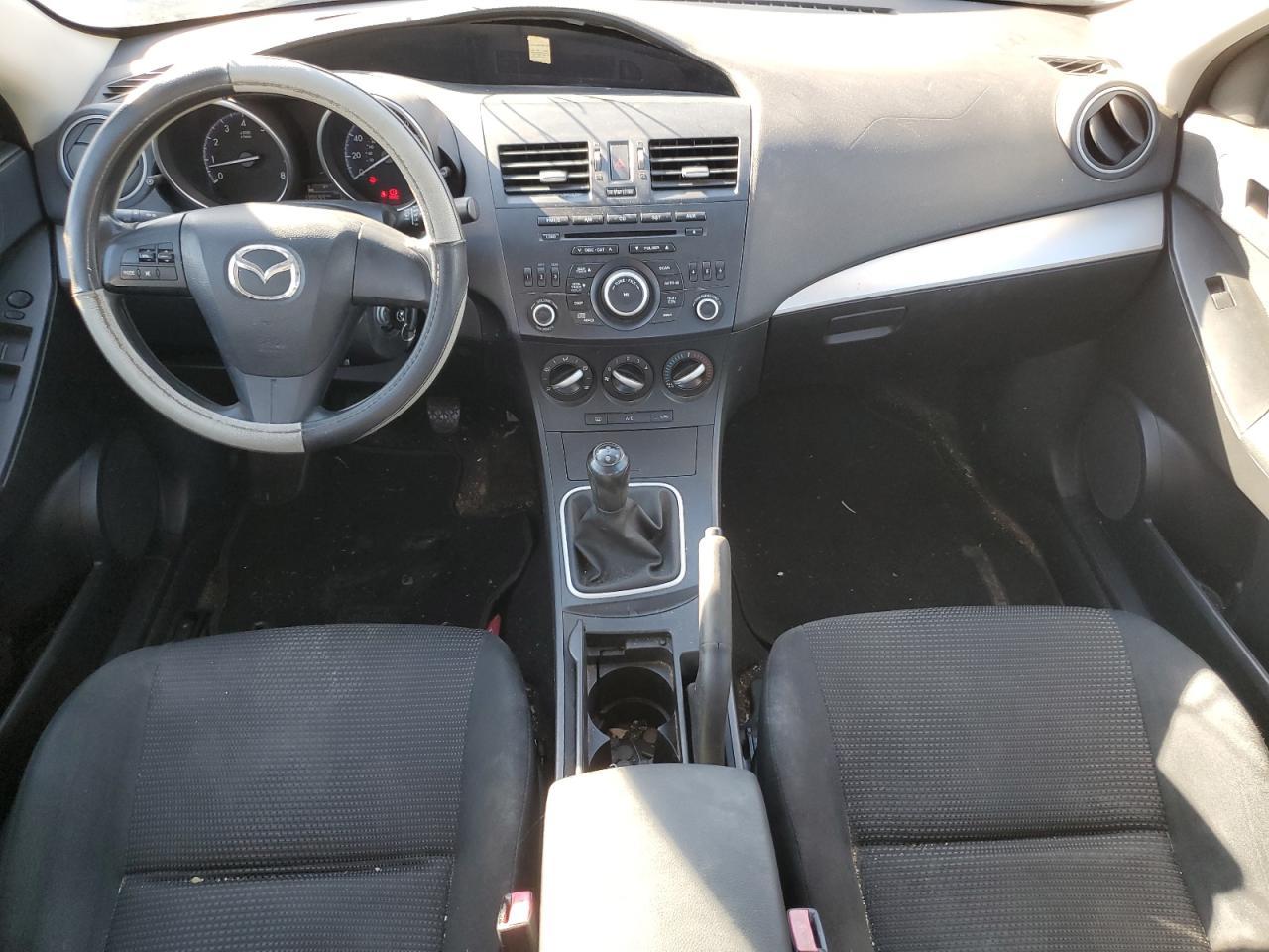 2013 MAZDA 3