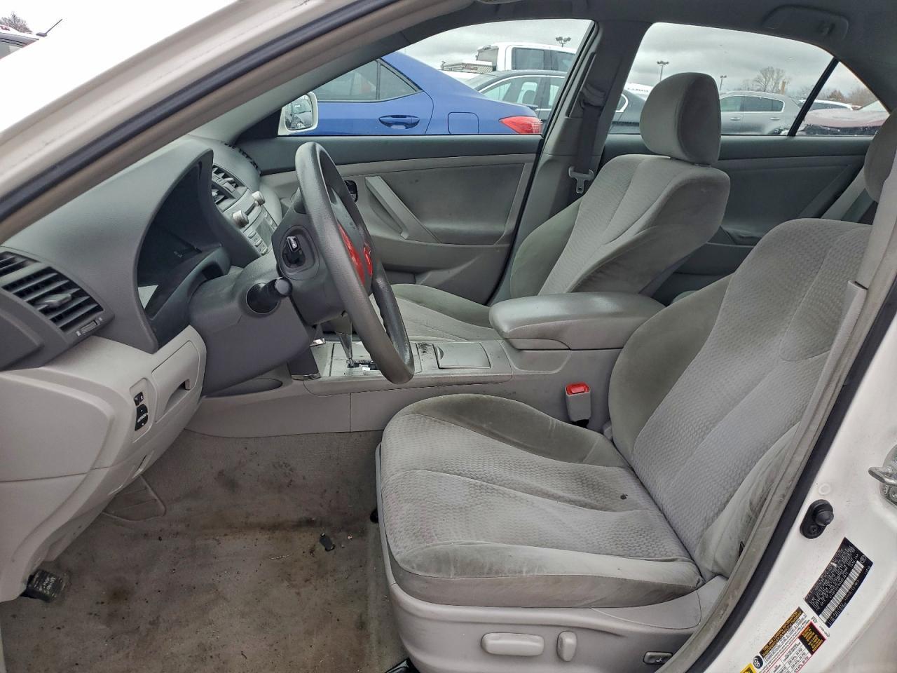 2010 TOYOTA CAMRY