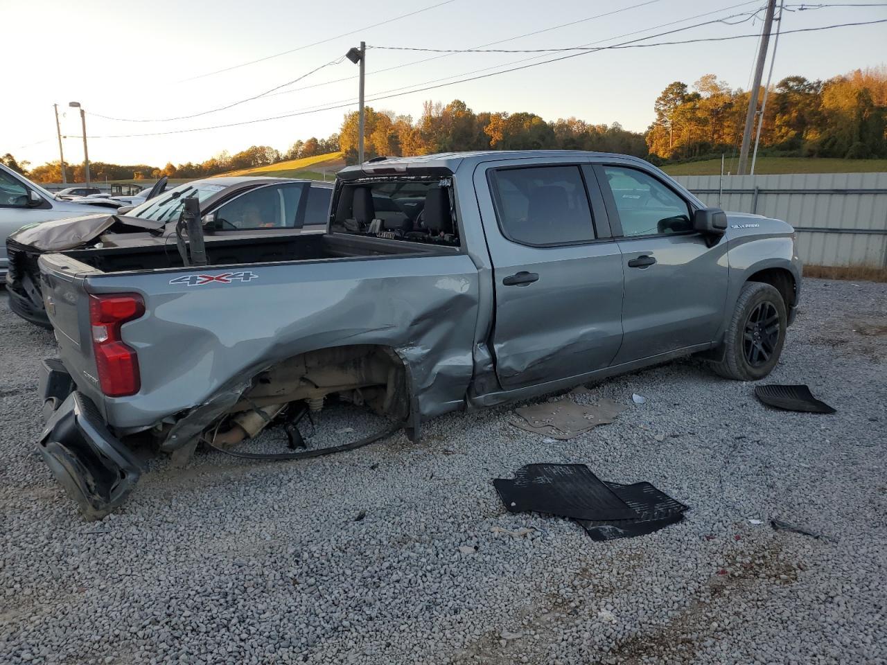 2023 CHEVROLET Silverado