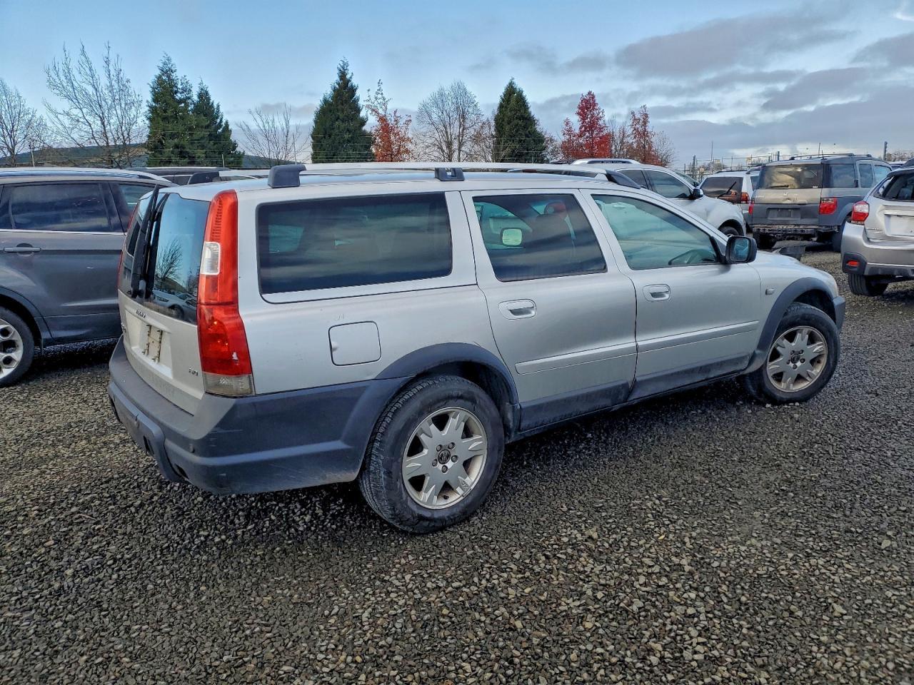 2006 VOLVO XC70