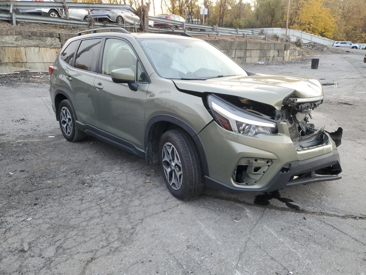 2020 SUBARU FORESTER