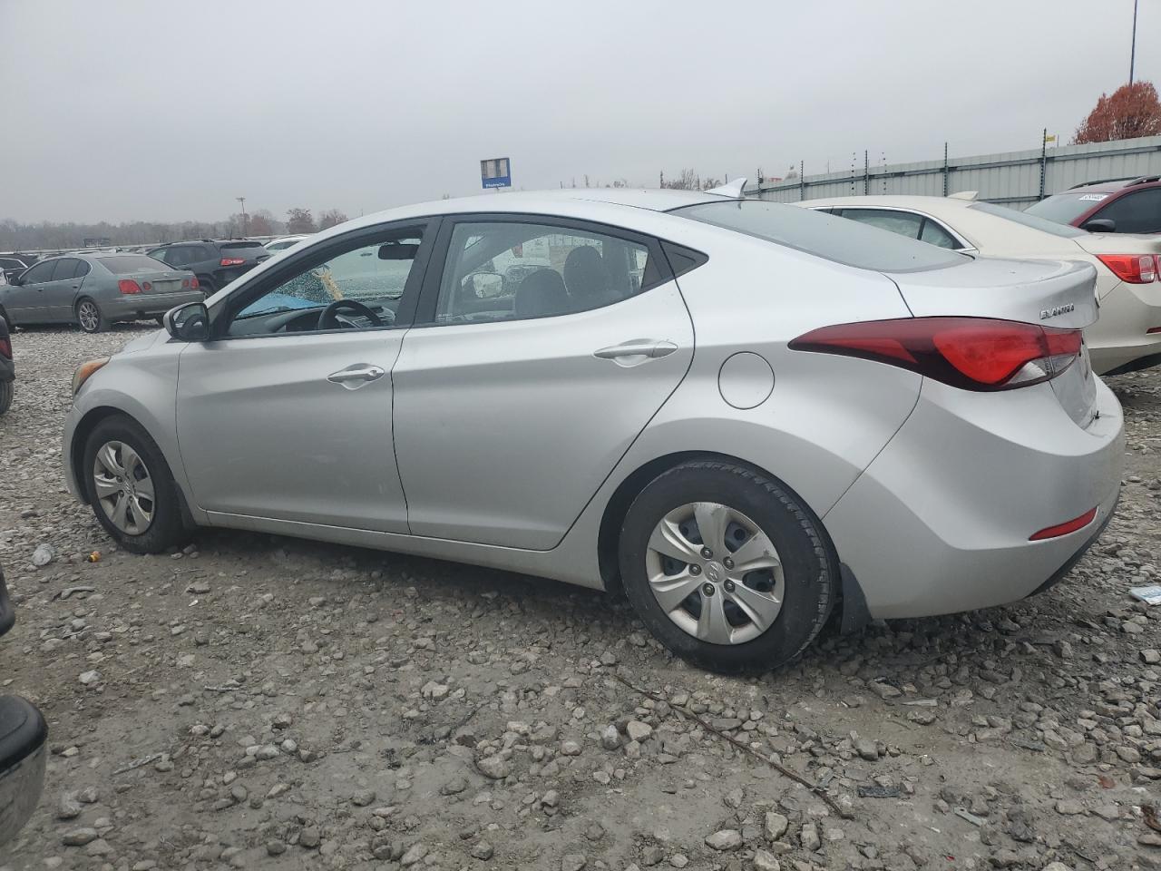 2016 HYUNDAI ELANTRA