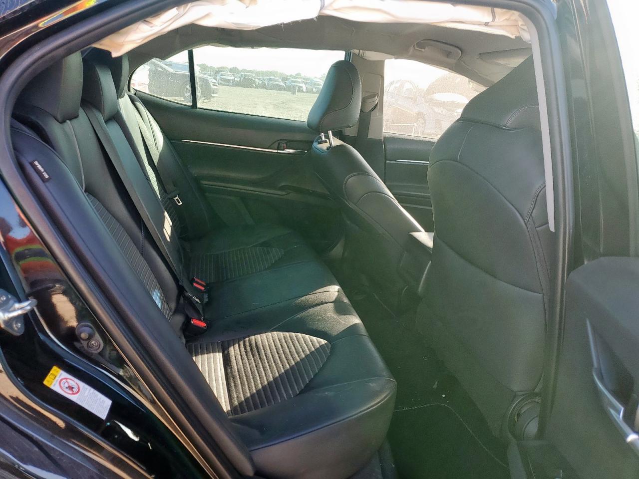 2018 TOYOTA CAMRY