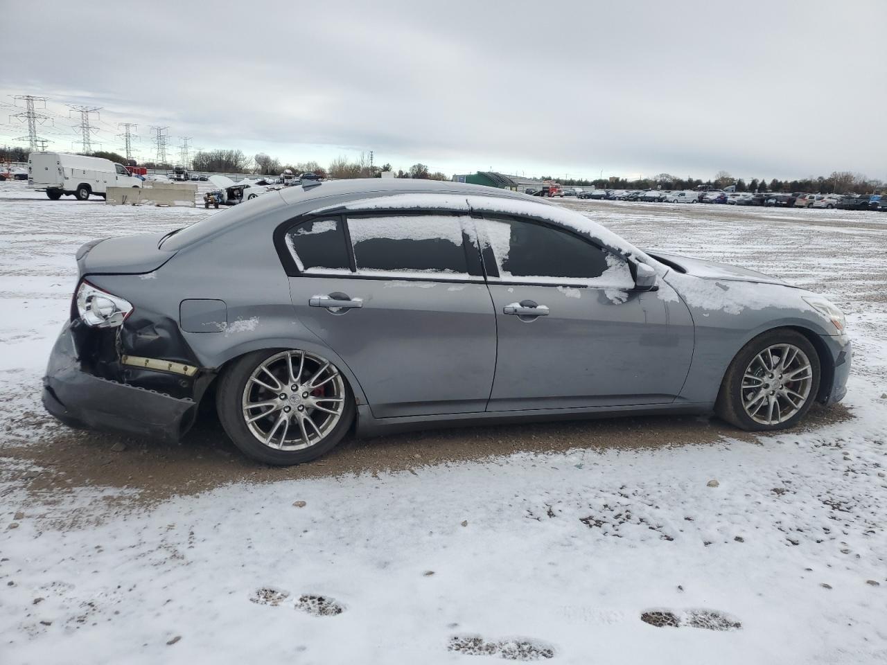 2012 INFINITI G37