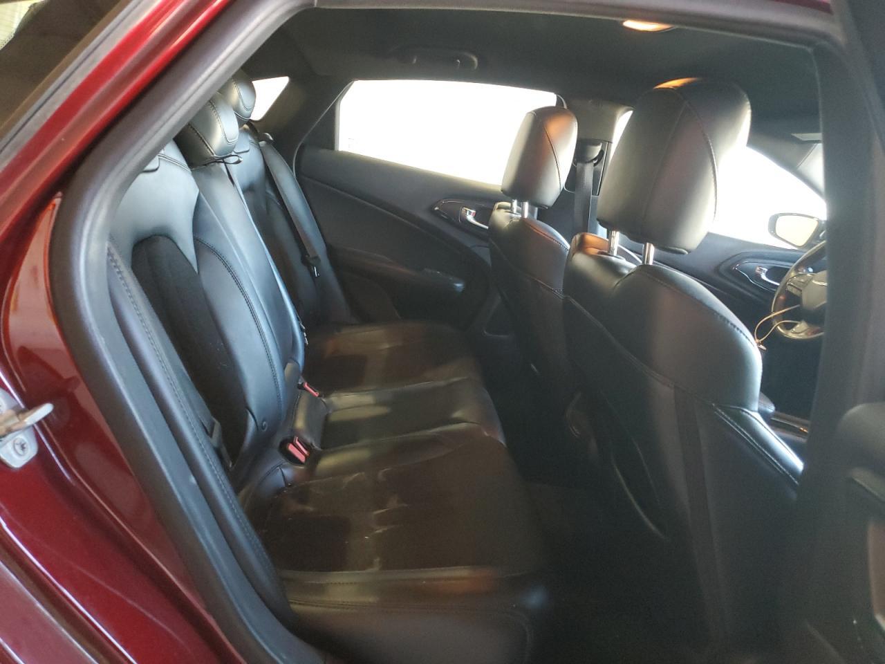 2015 CHRYSLER 200