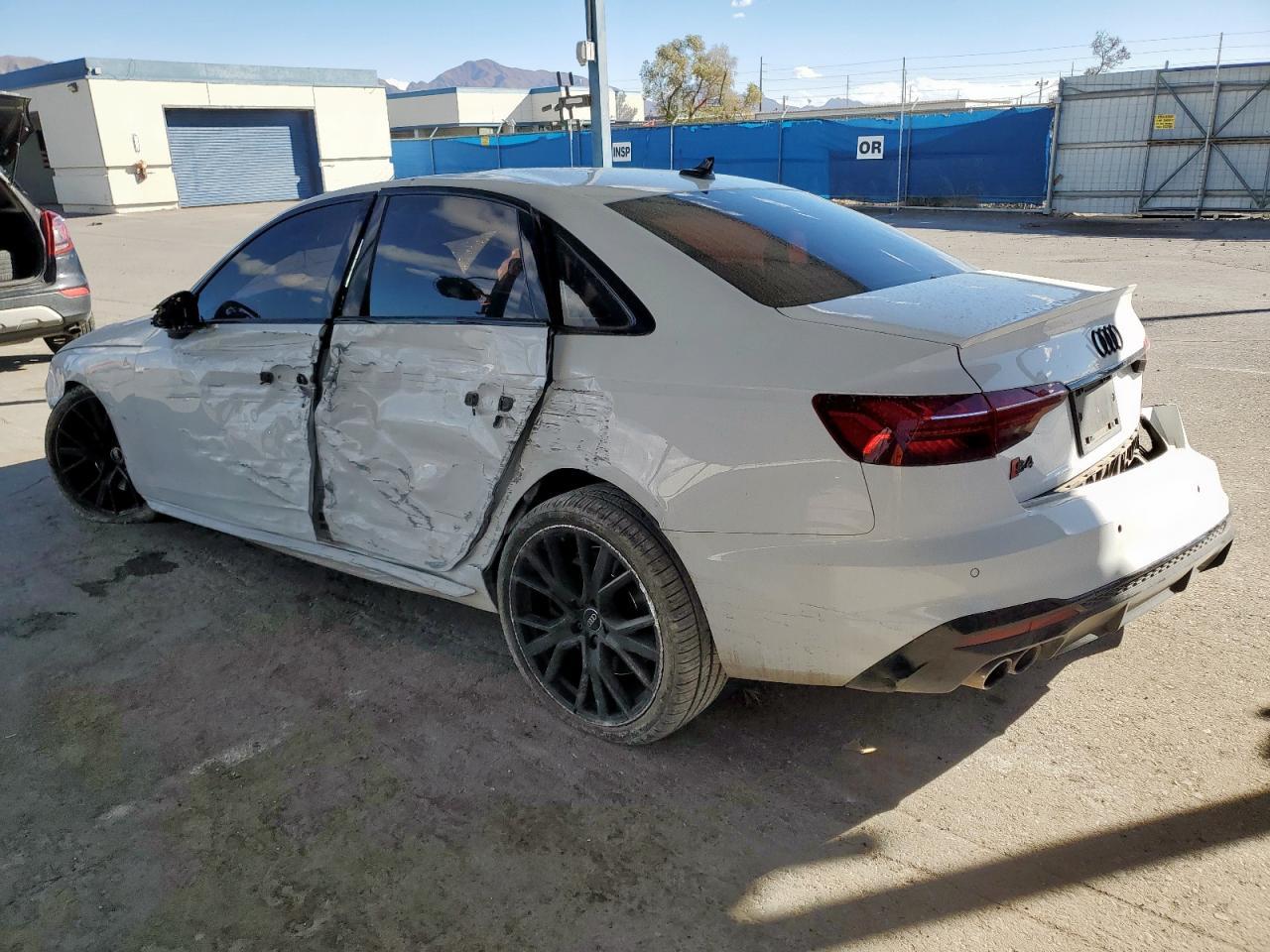 2022 AUDI S4