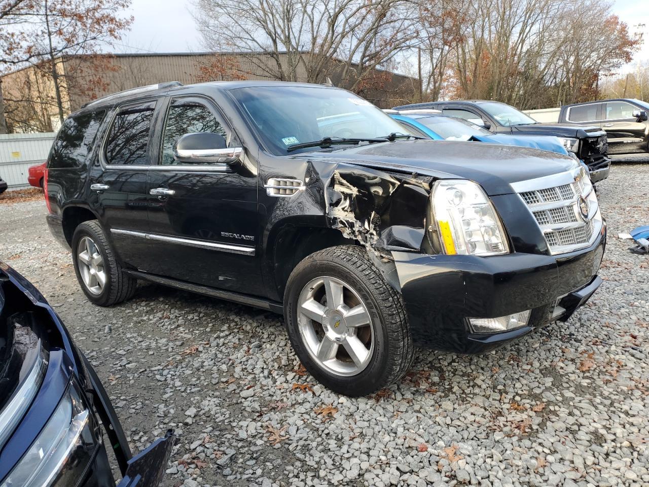 2013 CADILLAC ESCALADE