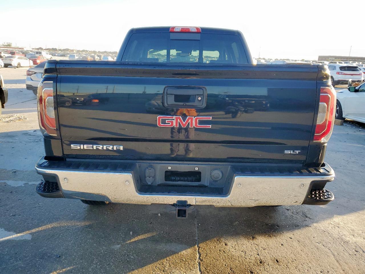 2018 GMC Sierra