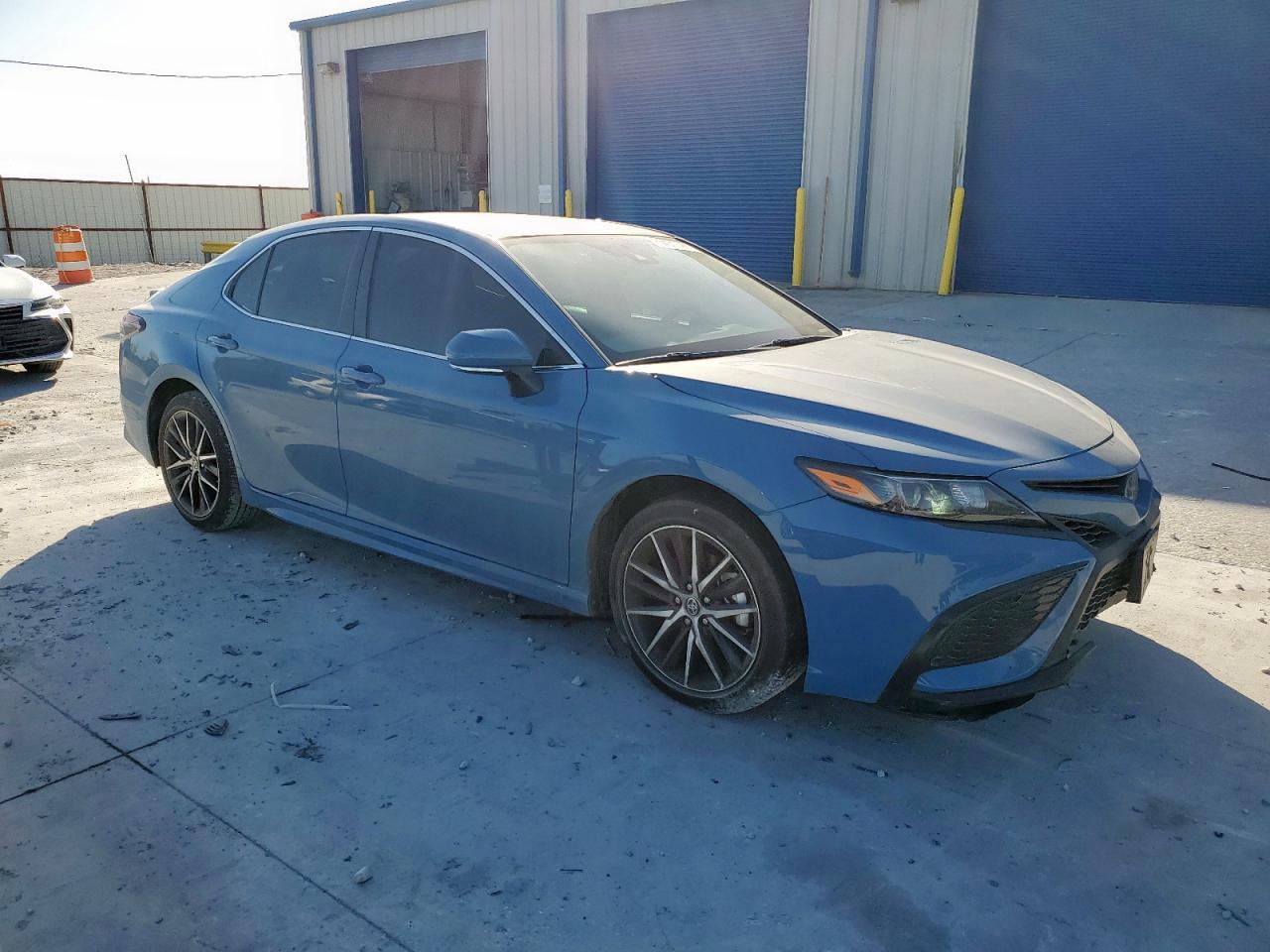 2023 TOYOTA CAMRY