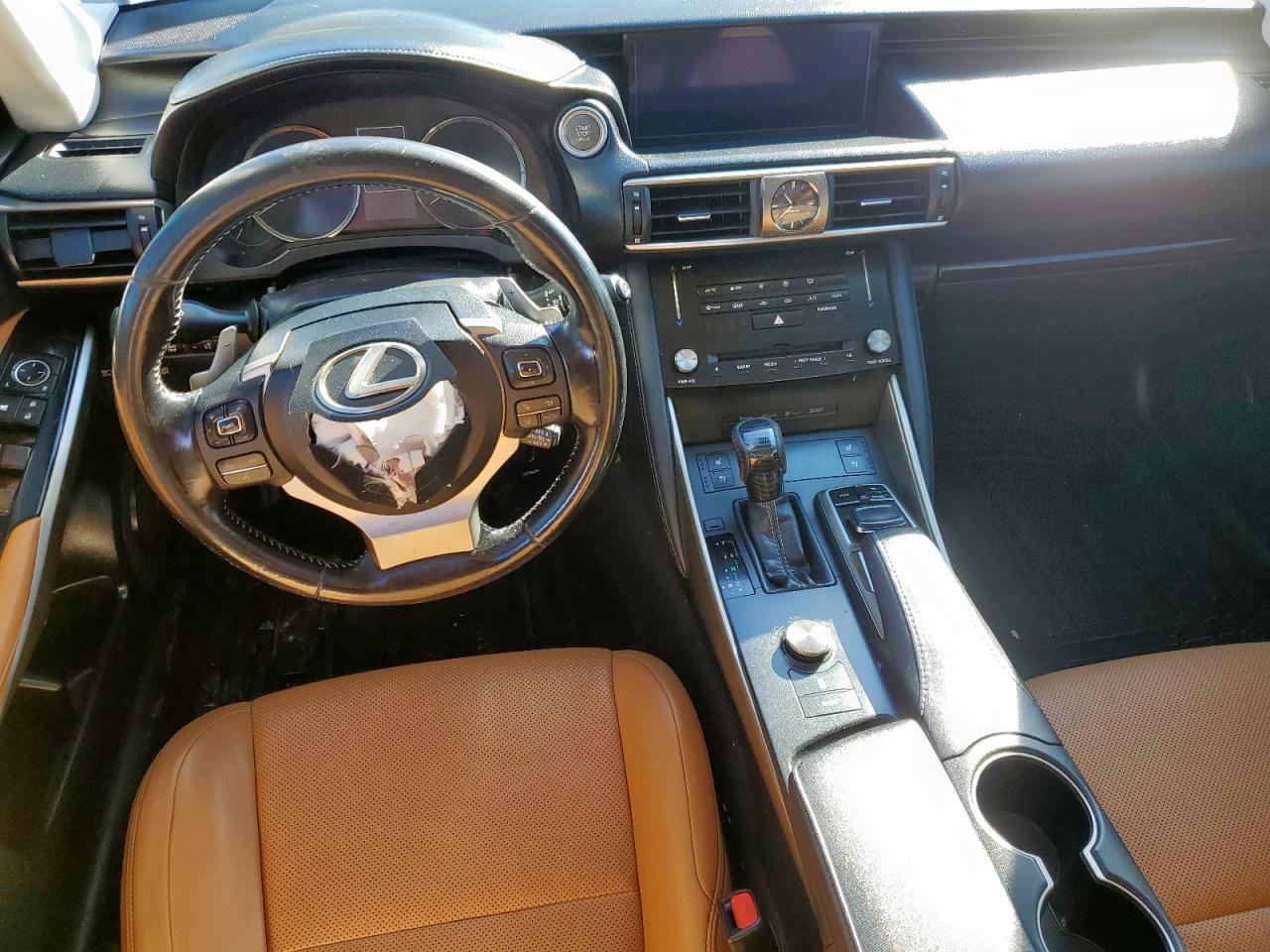 2017 LEXUS IS 200t