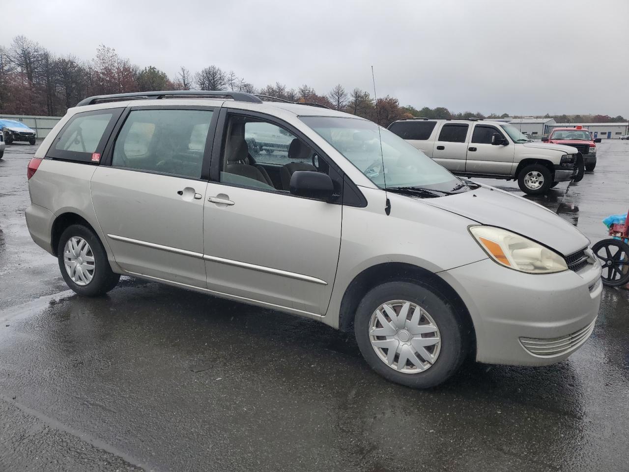 2005 TOYOTA SIENNA