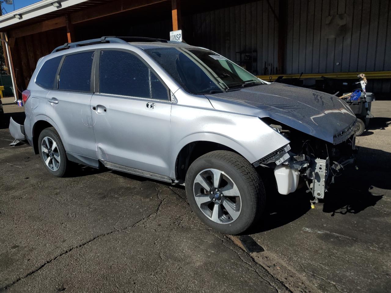 2017 SUBARU FORESTER