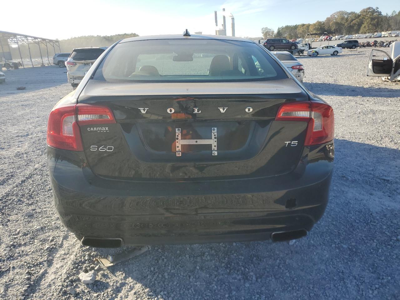 2014 VOLVO S60