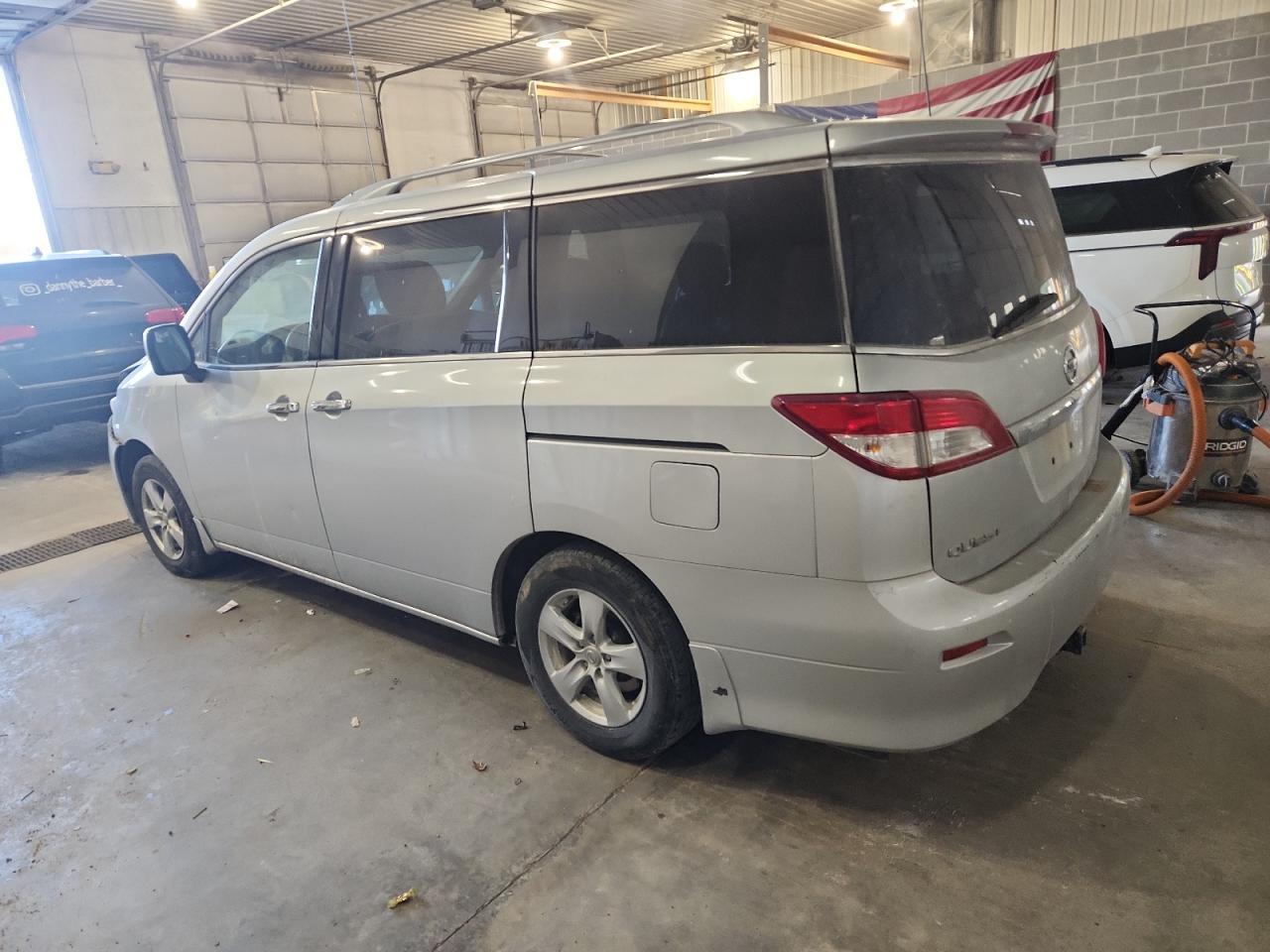 2015 NISSAN Quest