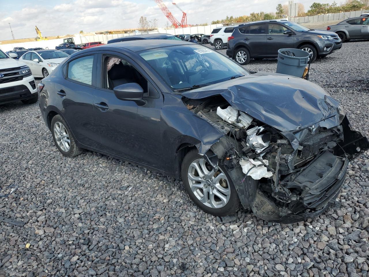 2017 TOYOTA YARIS