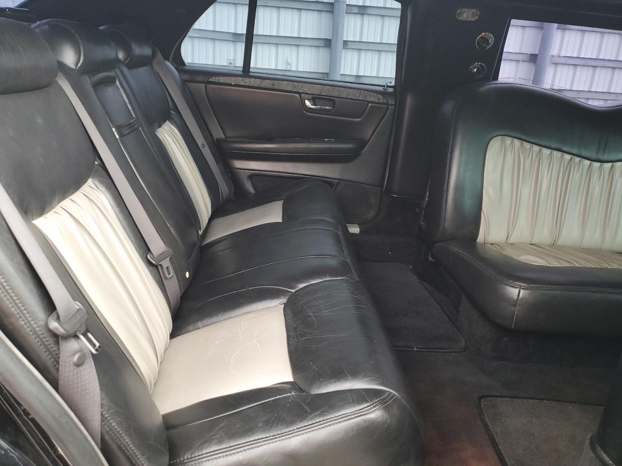 2006 CADILLAC Professional Chassis
