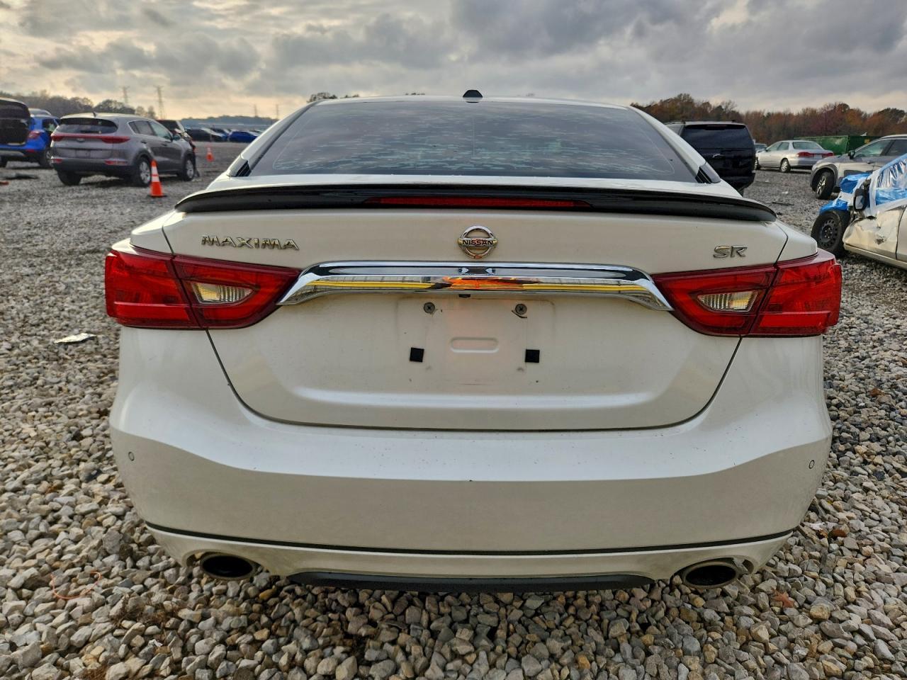 2016 NISSAN Maxima