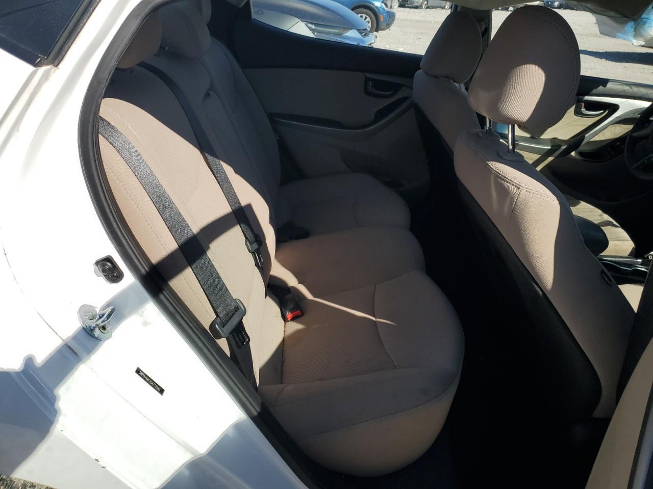 2016 HYUNDAI ELANTRA