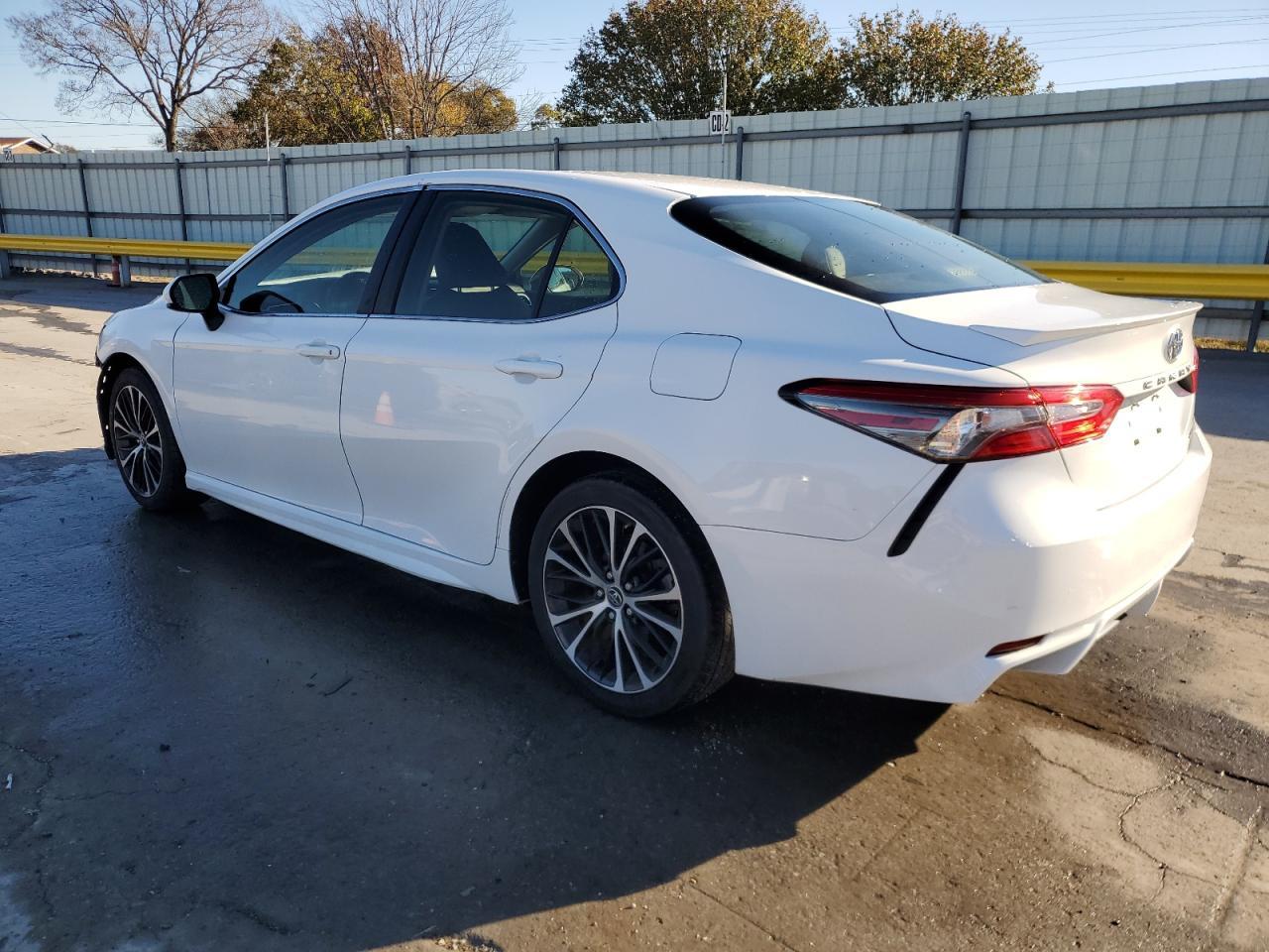 2018 TOYOTA CAMRY