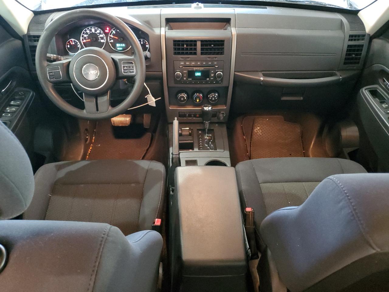 2012 JEEP Liberty