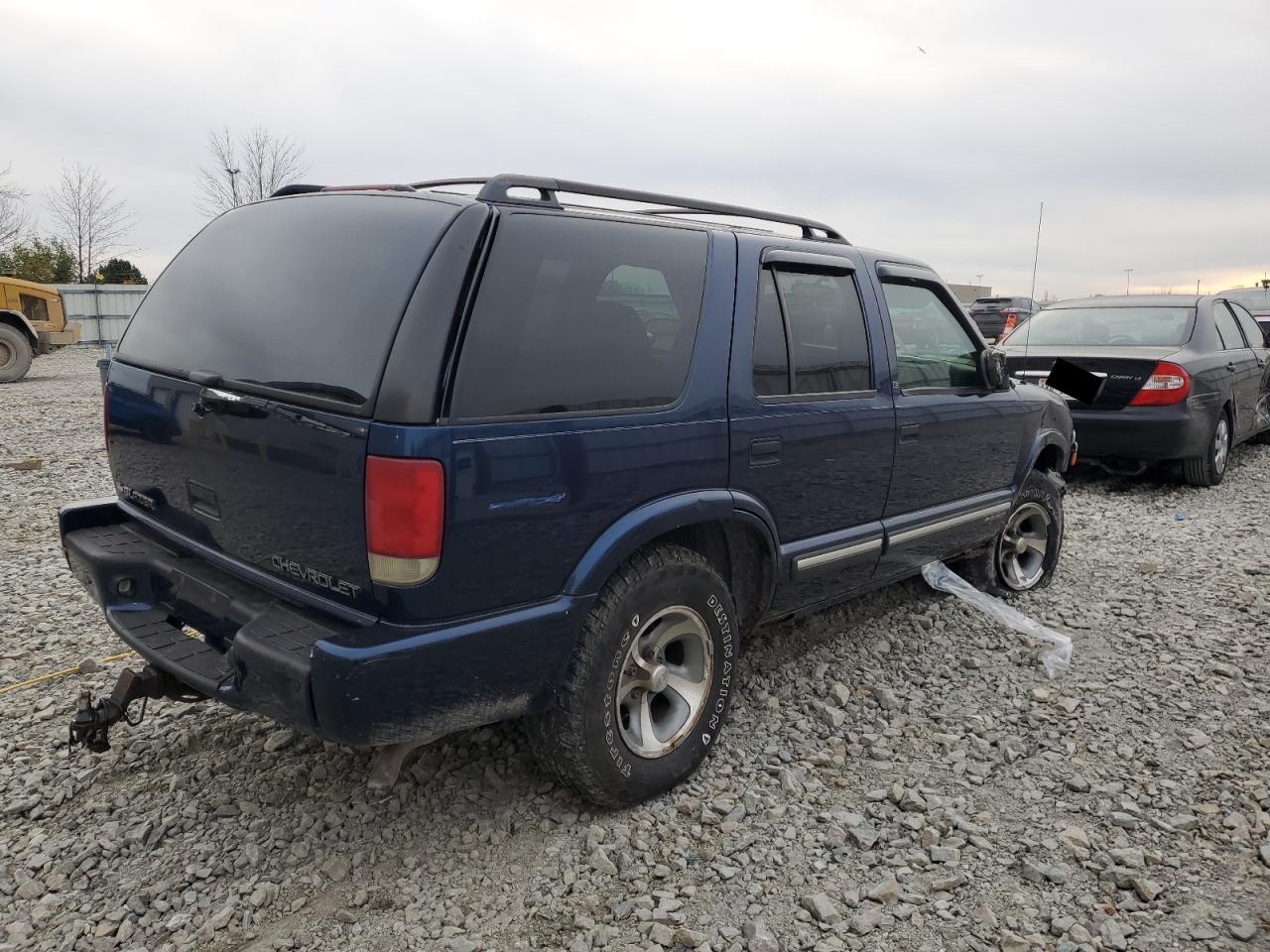 2001 CHEVROLET BLAZER