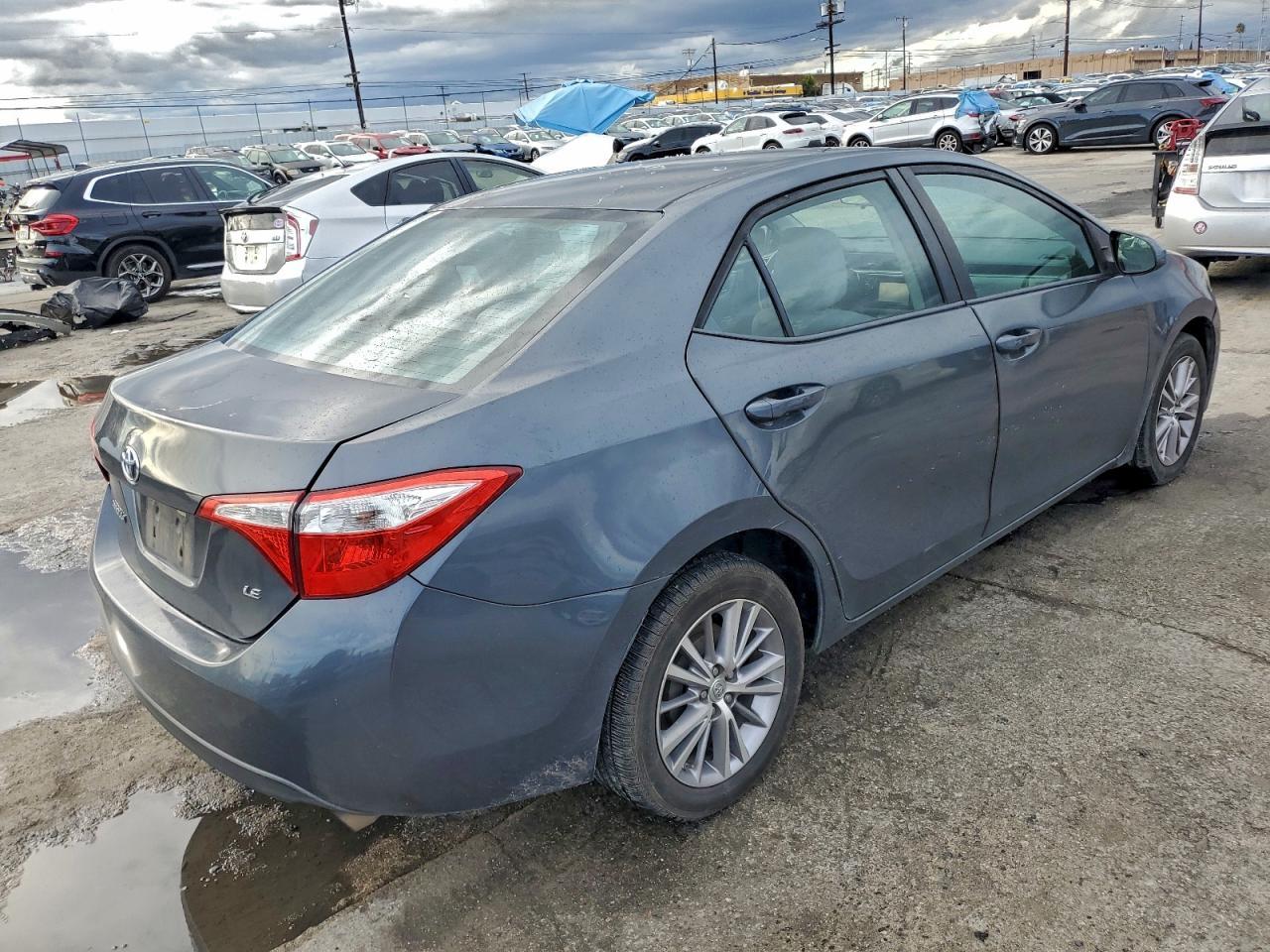 2015 TOYOTA COROLLA