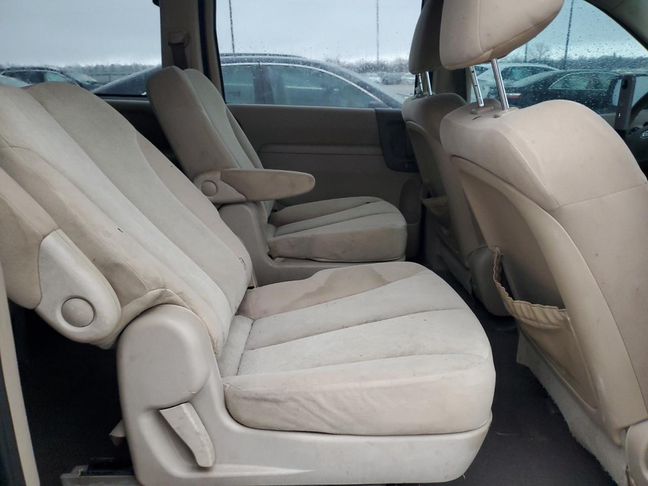 2010 KIA SEDONA