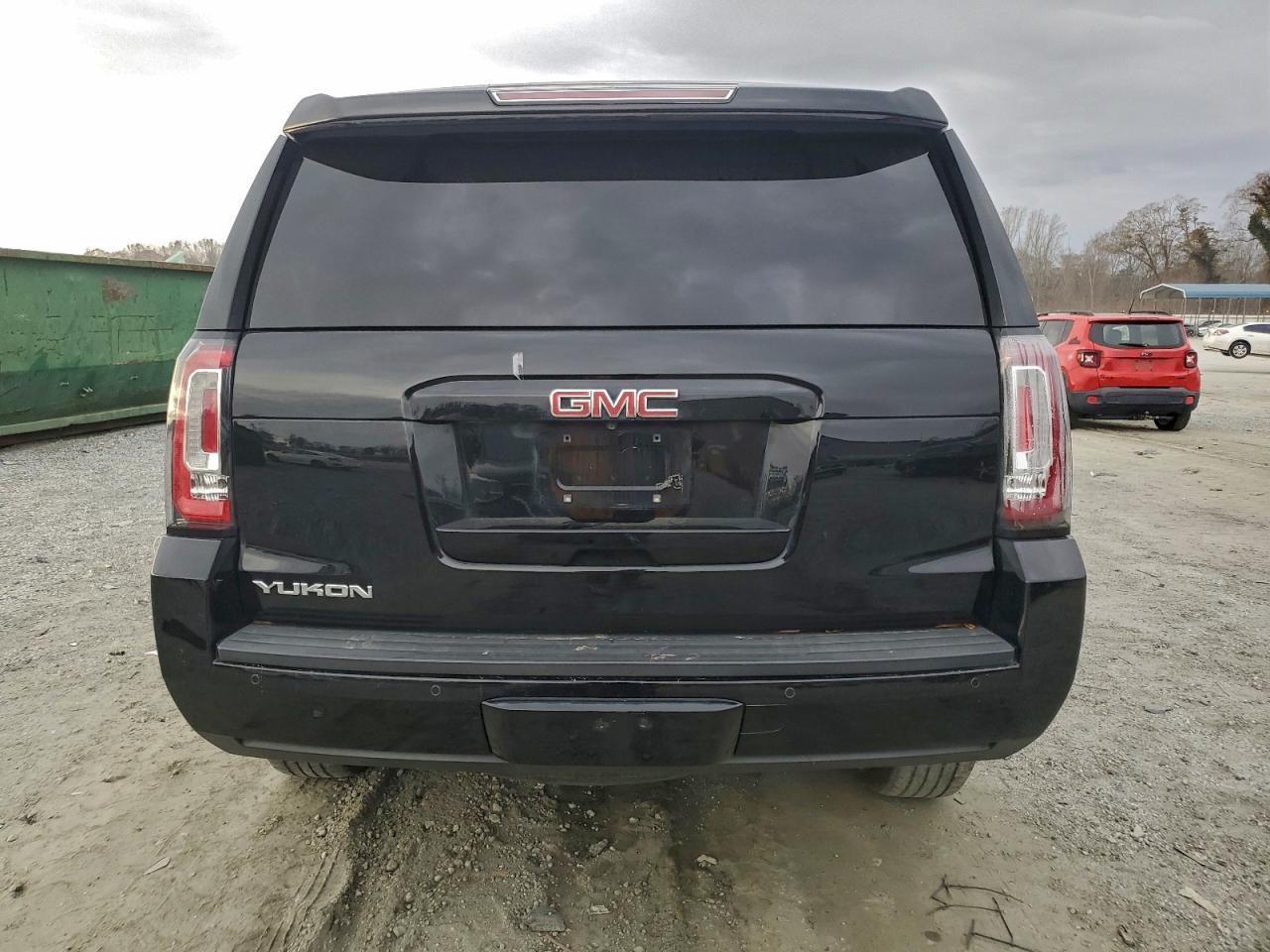 2016 GMC Yukon