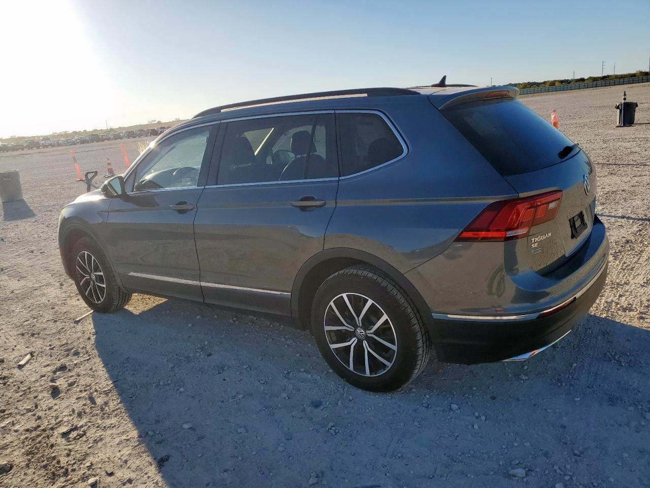 2021 VOLKSWAGEN TIGUAN