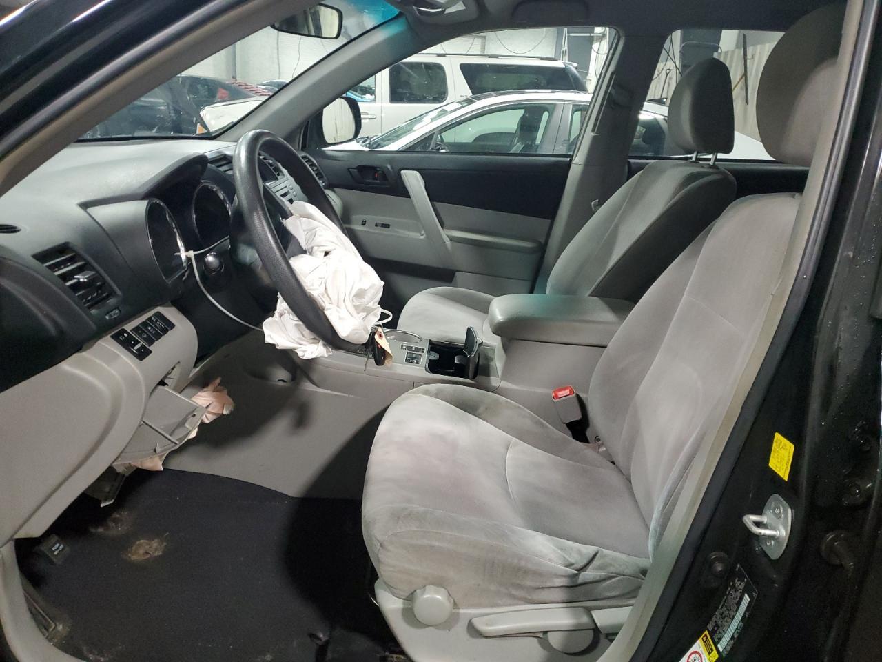 2011 TOYOTA HIGHLANDER