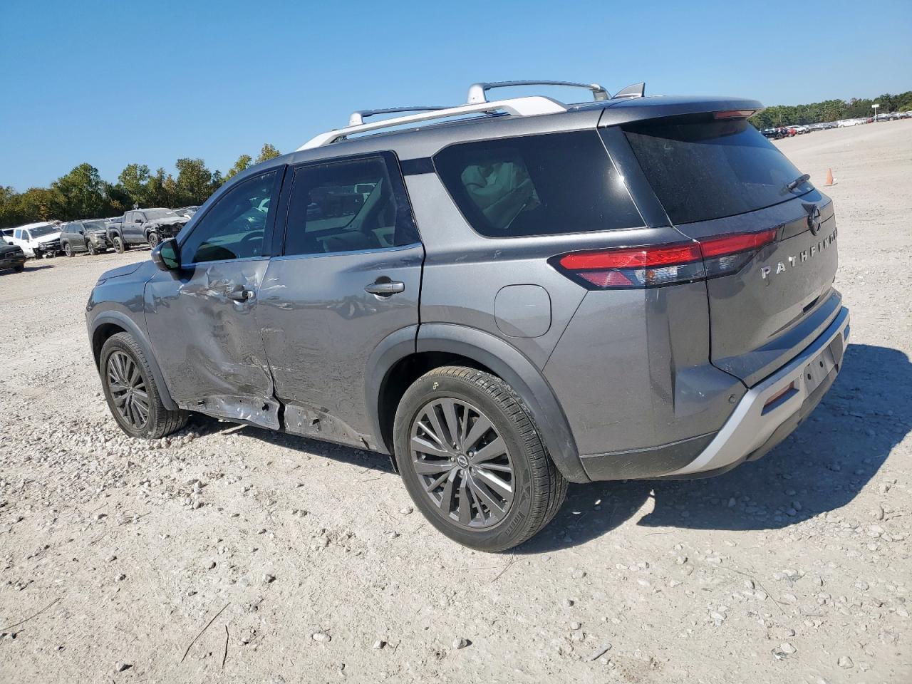 2022 NISSAN PATHFINDER