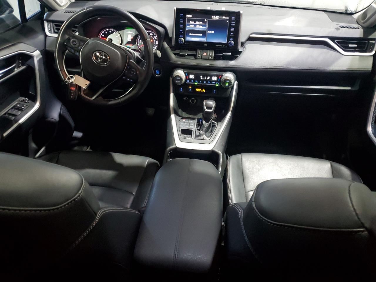 2019 TOYOTA RAV4