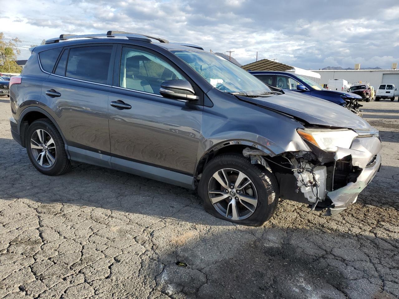 2016 TOYOTA RAV4
