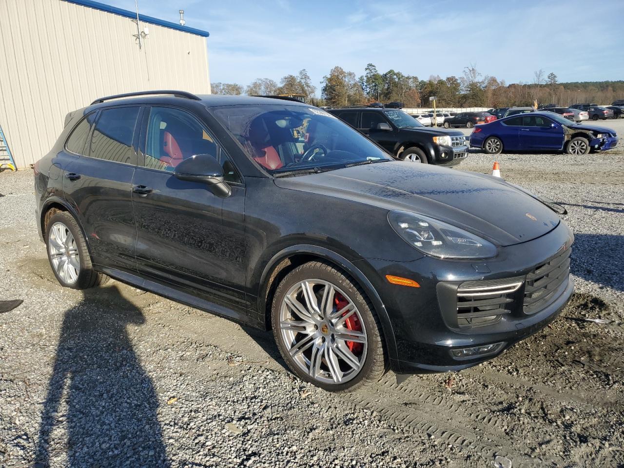2018 PORSCHE CAYENNE
