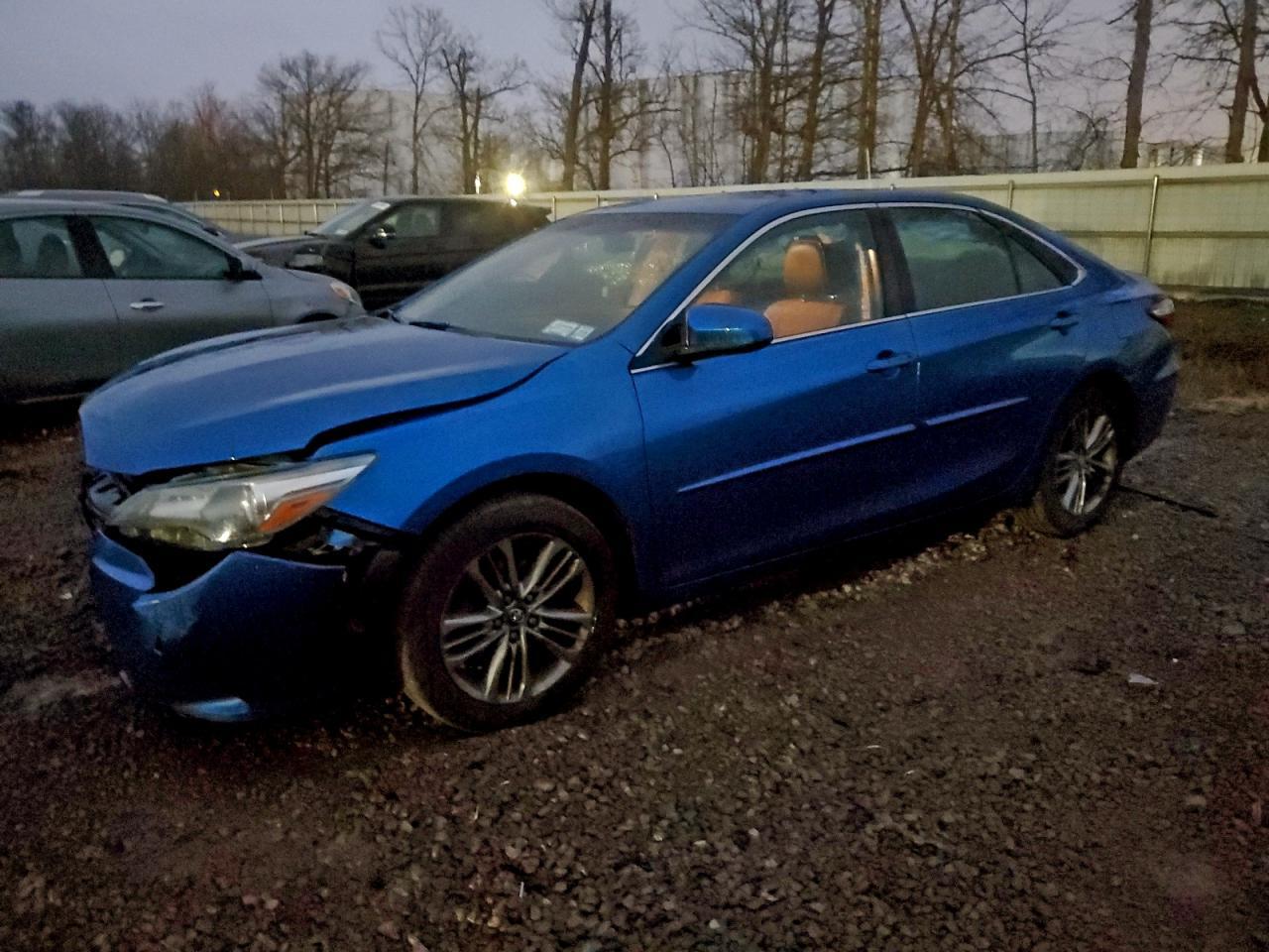 2017 TOYOTA CAMRY