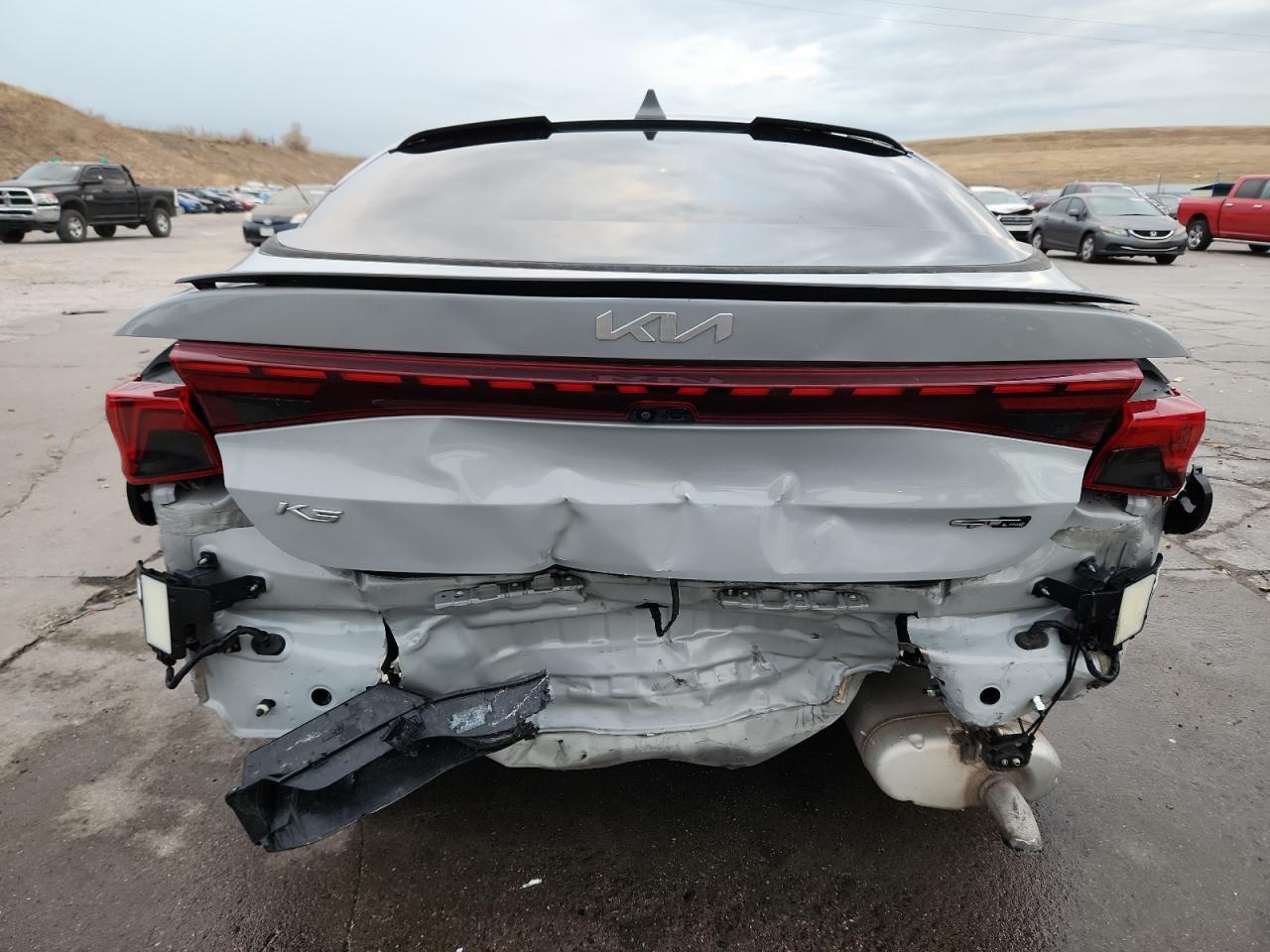 2022 KIA K5
