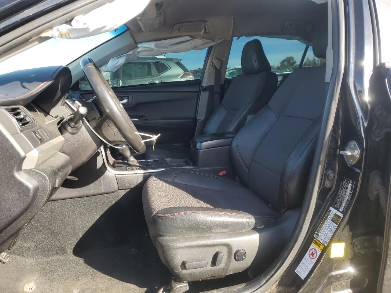 2016 TOYOTA CAMRY