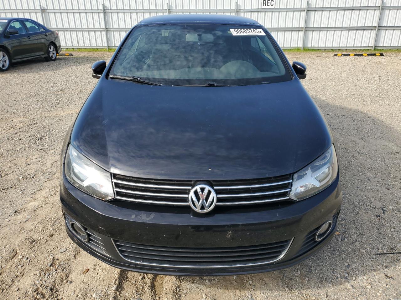 2013 VOLKSWAGEN EOS